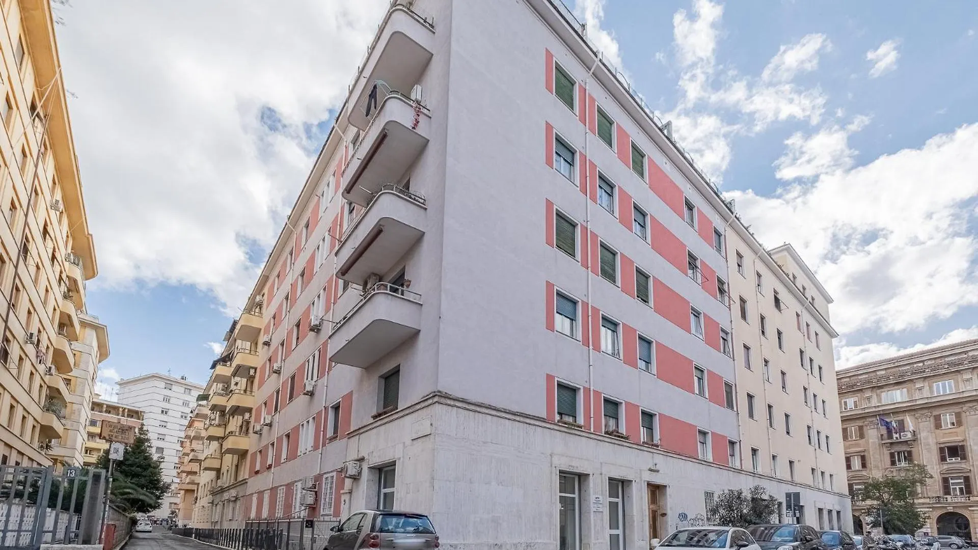 דירות Orange Blue House 1Bedr Metro Re Di Roma 0*, רומא איטליה